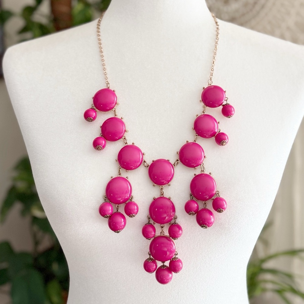 Chunky Fuchsia Hot Pink 15” Statement Necklace Gold Tone Clustered Bead Drop Bib